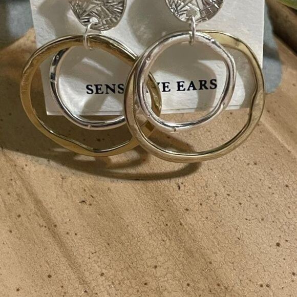 Croft & Barrow Gold and Silver Tone Double Circle Earrings 5 FOR $25 ๐ต ๐ฒ - Picture 4 of 6